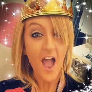 Meet your Posher, Angela